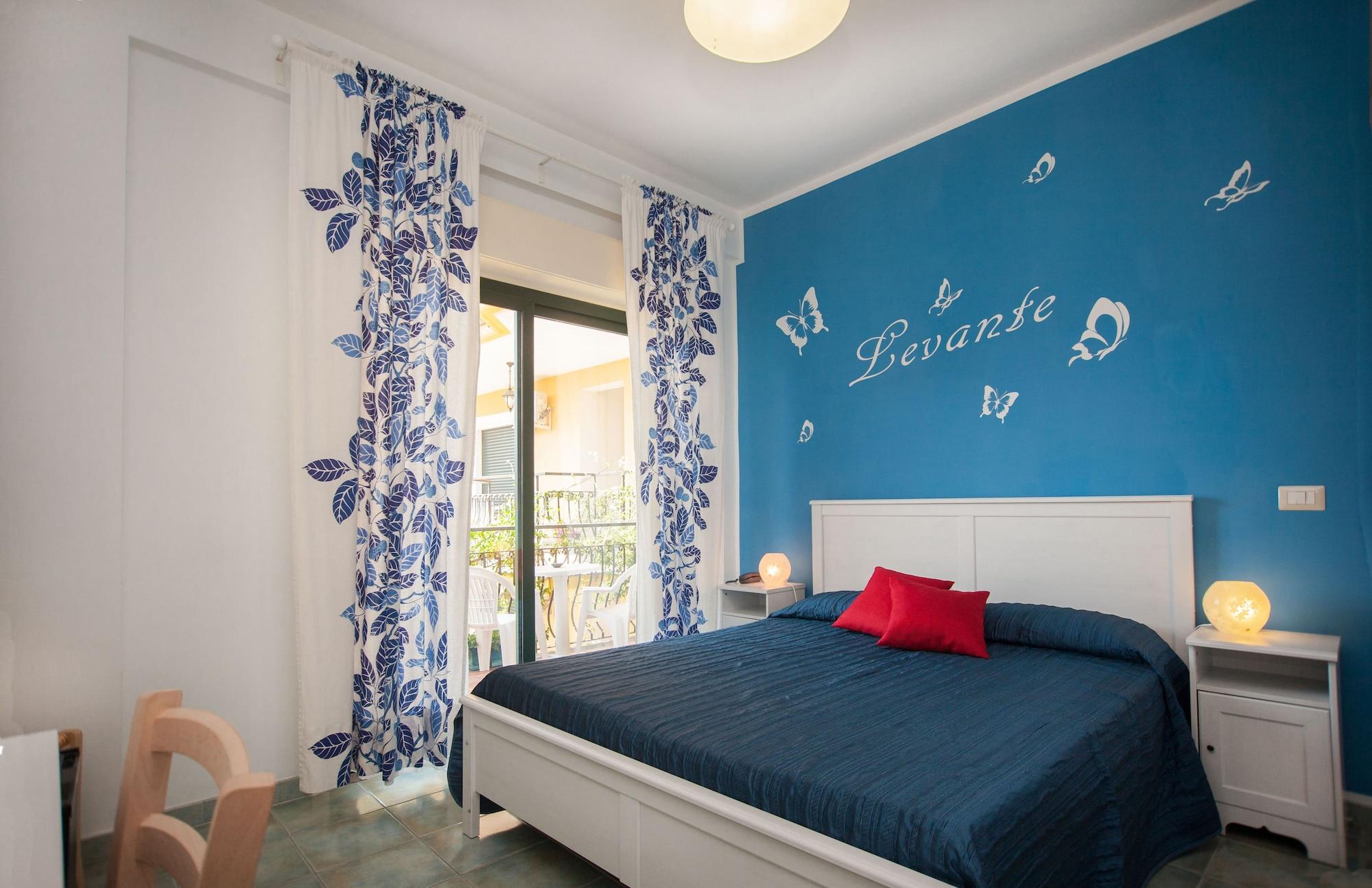Hotel Donna Rosa Sant'Alessio Siculo Ngoại thất bức ảnh