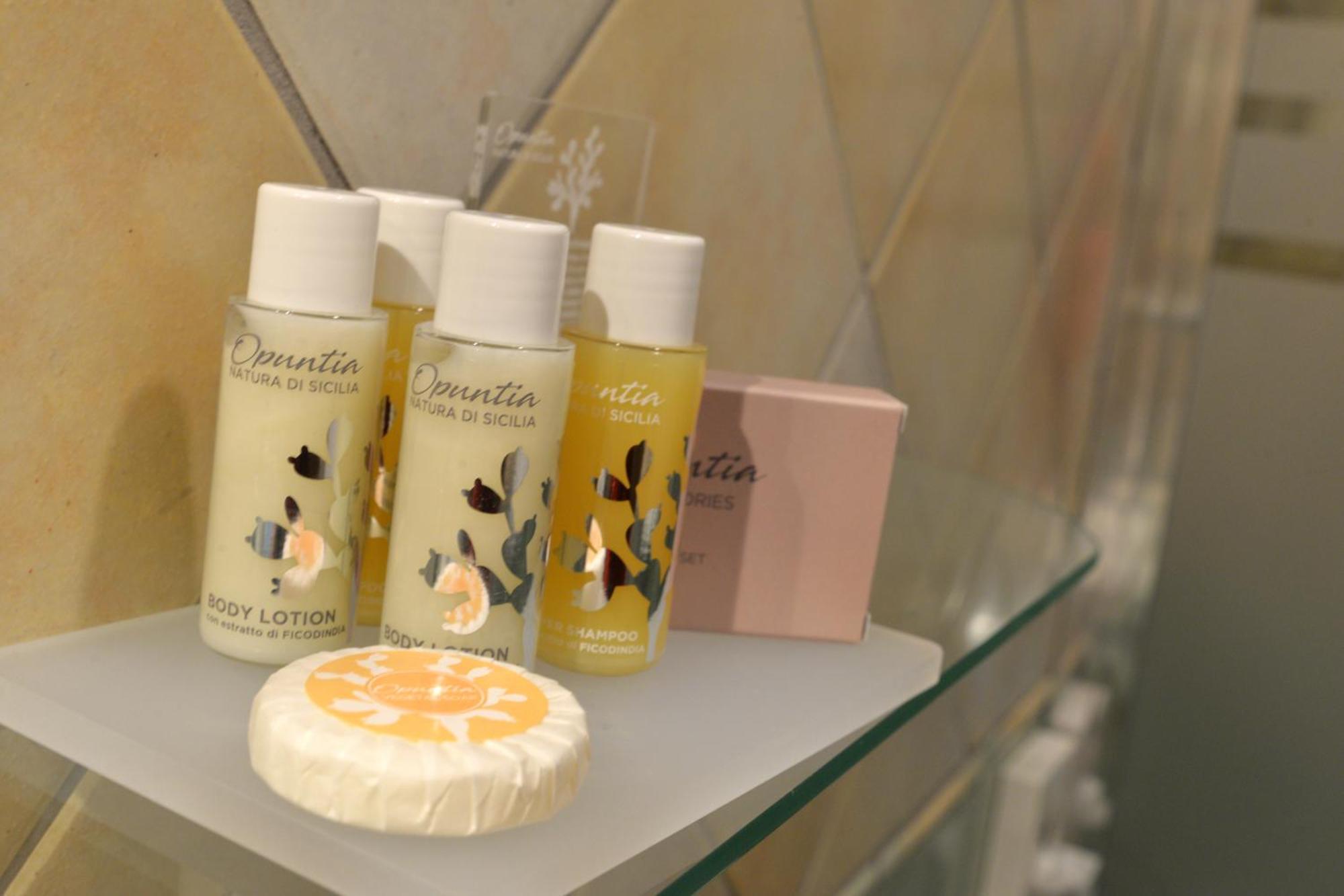 Hotel Donna Rosa Sant'Alessio Siculo Ngoại thất bức ảnh