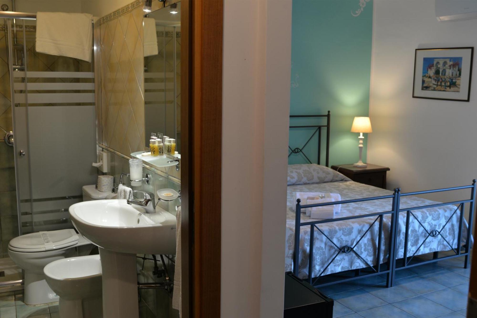 Hotel Donna Rosa Sant'Alessio Siculo Ngoại thất bức ảnh