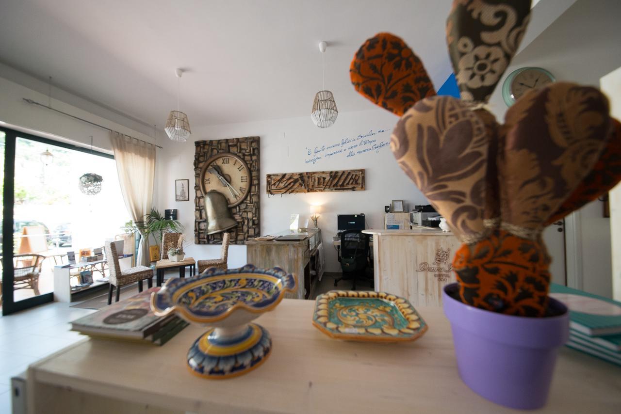 Hotel Donna Rosa Sant'Alessio Siculo Ngoại thất bức ảnh